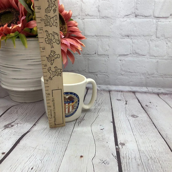 vintage NASA apollo 16 Mug Young mattingly duke - Picture 3 of 4